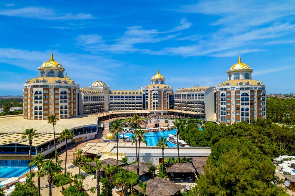هتل دلفین بی گرند ریزورت لارا آنتالیا - Delphin BE Grand Resort Lara Hotel Antalya