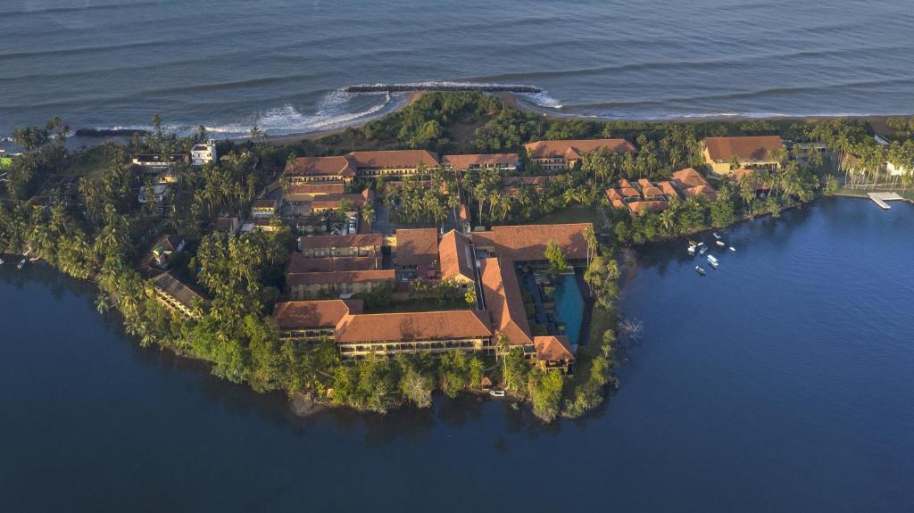 هتل آنانتارا کالوتارا ریزورت سریلانکا - Anantara Kalutara Resort