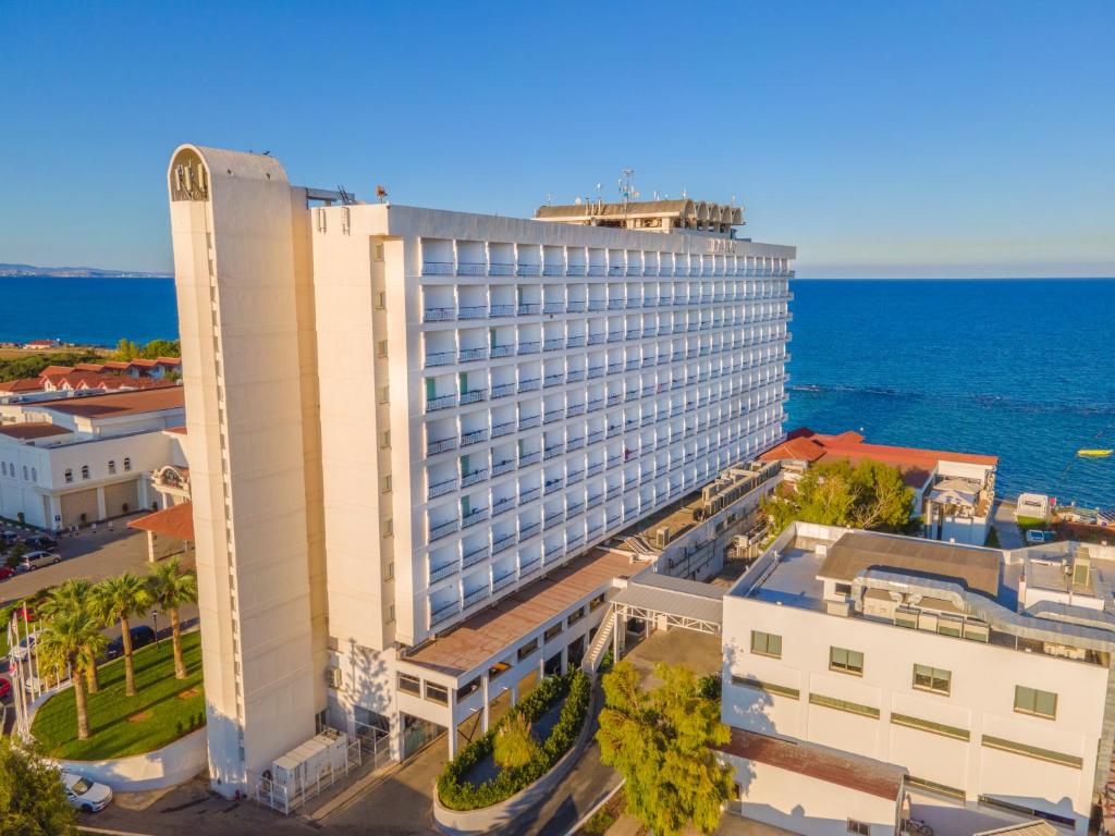 هتل سالامیس بِی کونتی ریزورت اند اسپا اند کازینو قبرس شمالی - Salamis Bay Conti Hotel Resort & SPA & Casino