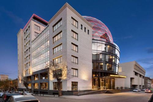 هتل ویندهام گرند تفلیس - Wyndham Grand Tbilisi Hotel