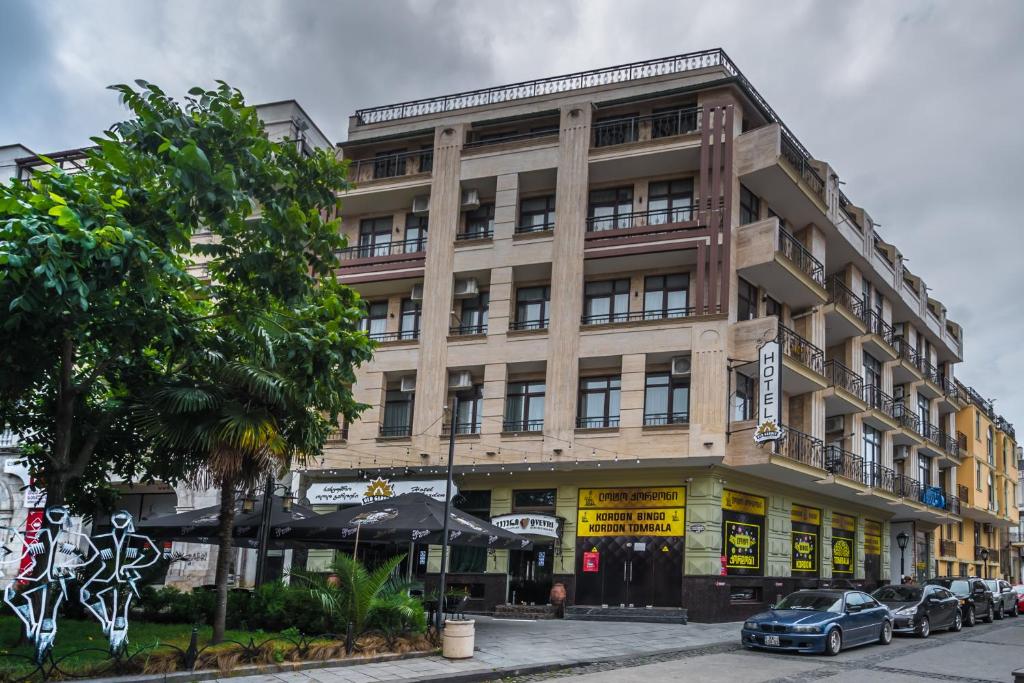 هتل اولد گاردن باتومی - Old Garden Hotel Batumi