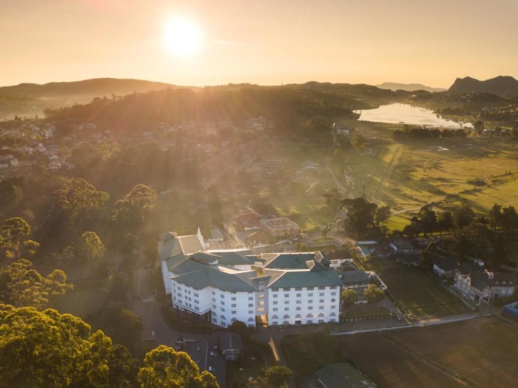هتل آرالیا گرین سیتی - Araliya Green City Hotel Nuwara Eliya